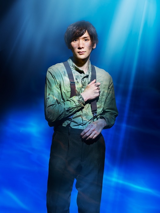 松田岳 (C)舞台「無人島に生きる十六人」プロジェクト