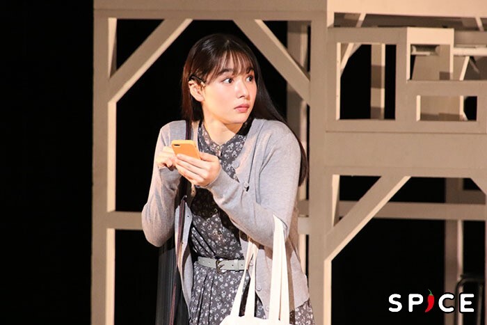 パルコ・プロデュース2025『シャイニングな女たち』舞台写真