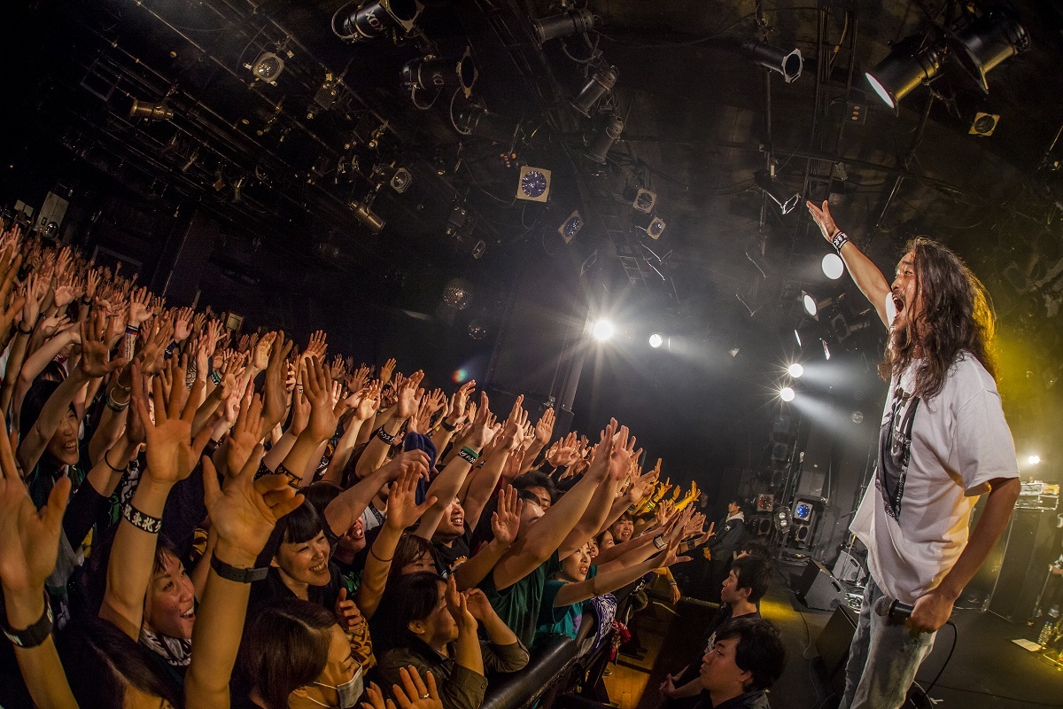 「ライブっていいなぁ！」12月の渋谷に灼熱空間を生んだG-FREAK FACTORY、魂のライブ | SPICE - エンタメ特化型情報