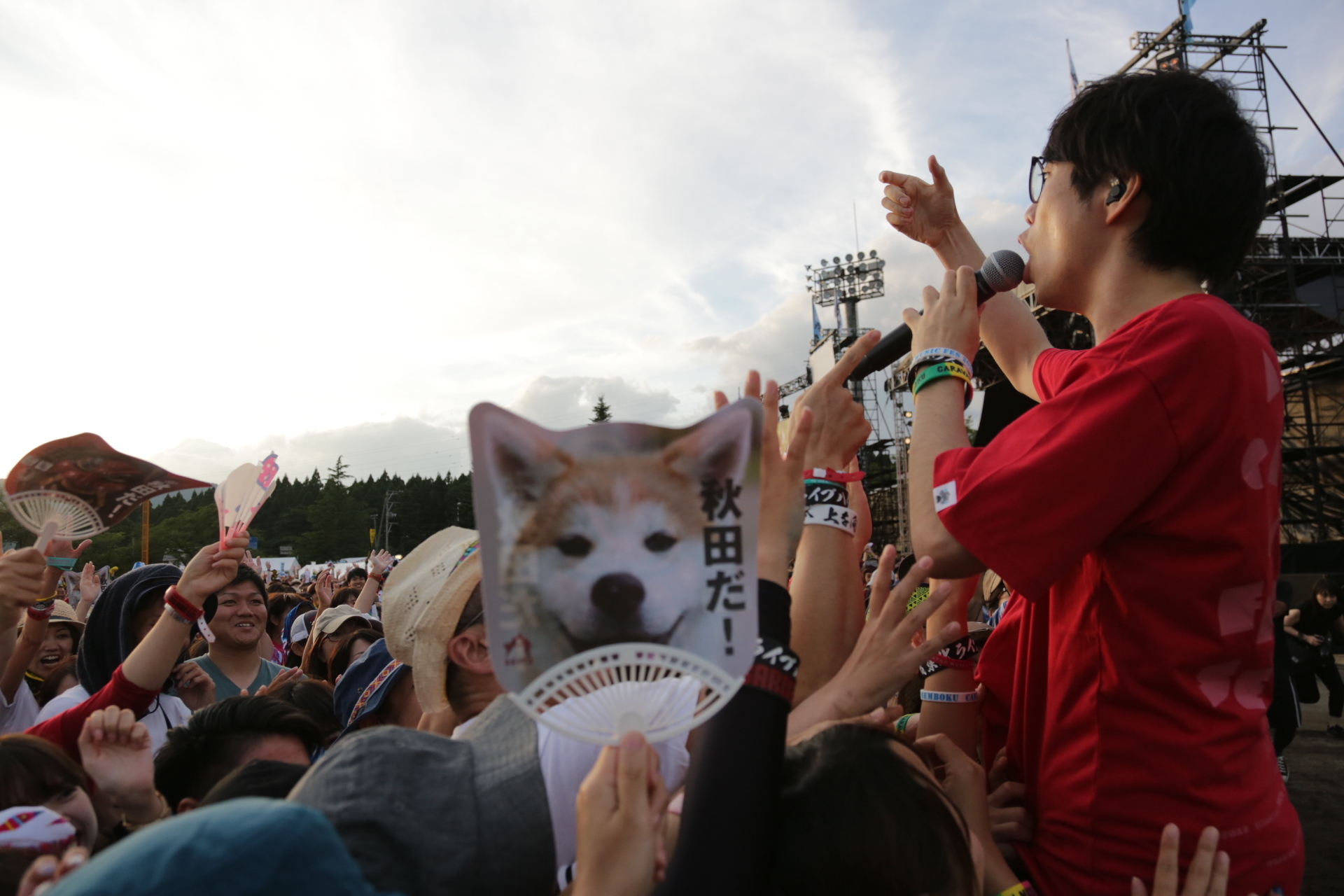 高橋優『秋田CARAVAN MUSIC FES 2018』2018.9.1　撮影＝新保勇樹