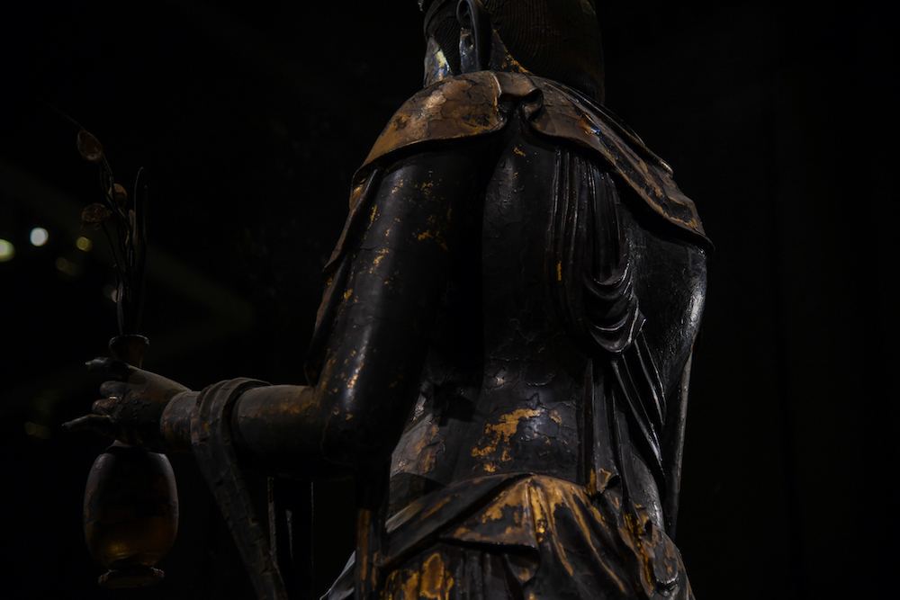 国宝《十一面観音菩薩立像》（部分）奈良時代・8世紀 奈良・聖林寺蔵