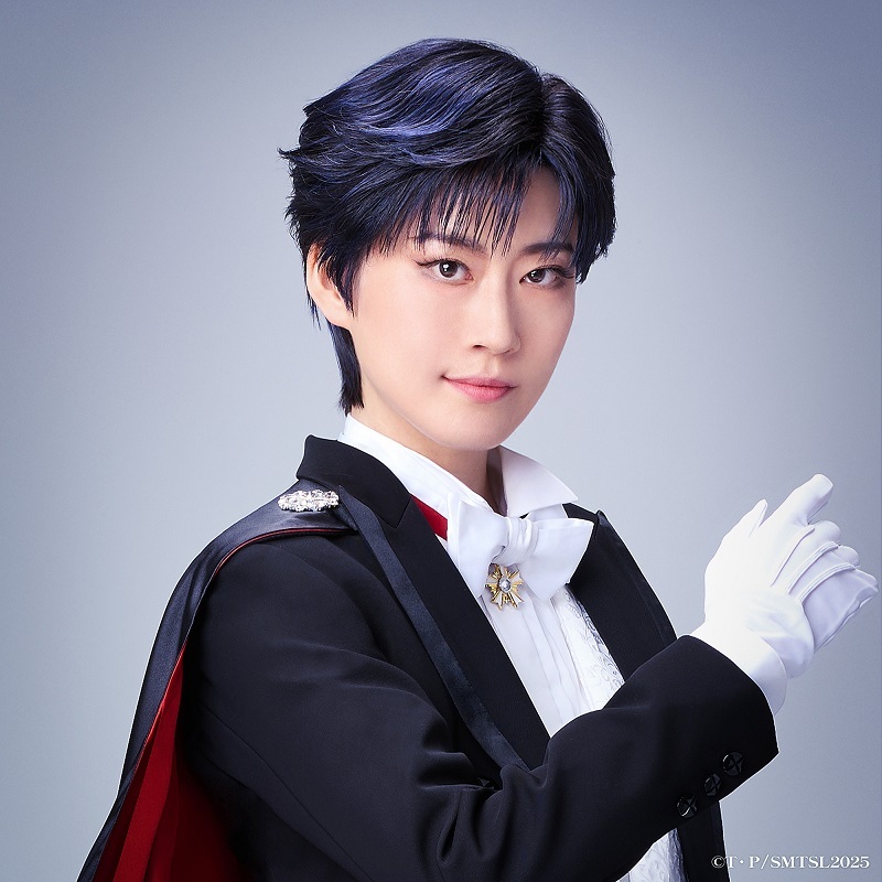 ＜タキシード仮面／地場 衛＞Sufa                　　  (C)武内直子・PNP／“Pretty Guardian Sailor Moon” The Super Live 製作委員会 2025