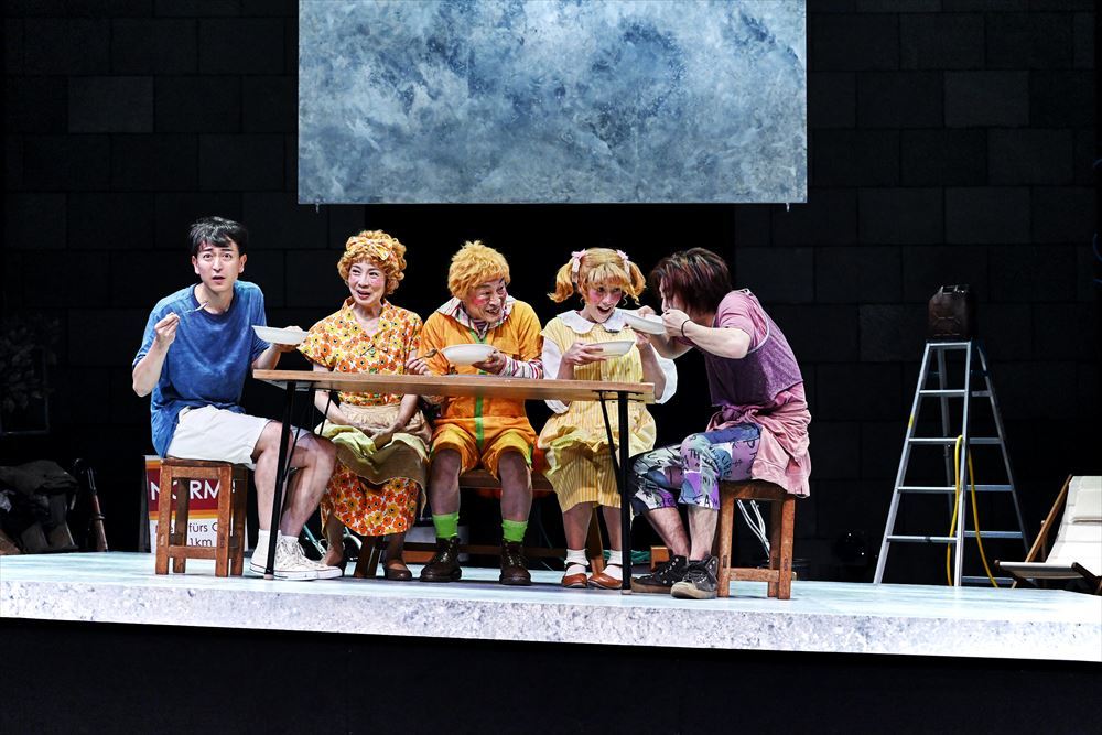 世田谷パブリックシアター『チック』 撮影：細野 晋司