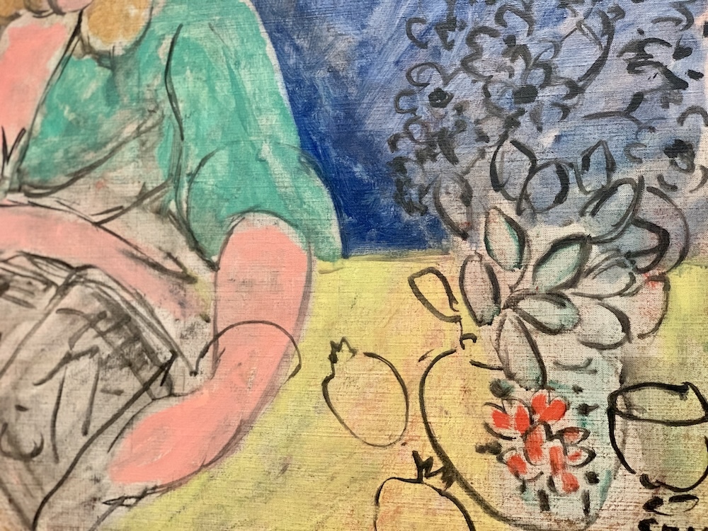 《黄色いテーブルで読書する女》（部分） (C) Succession H.Matisse