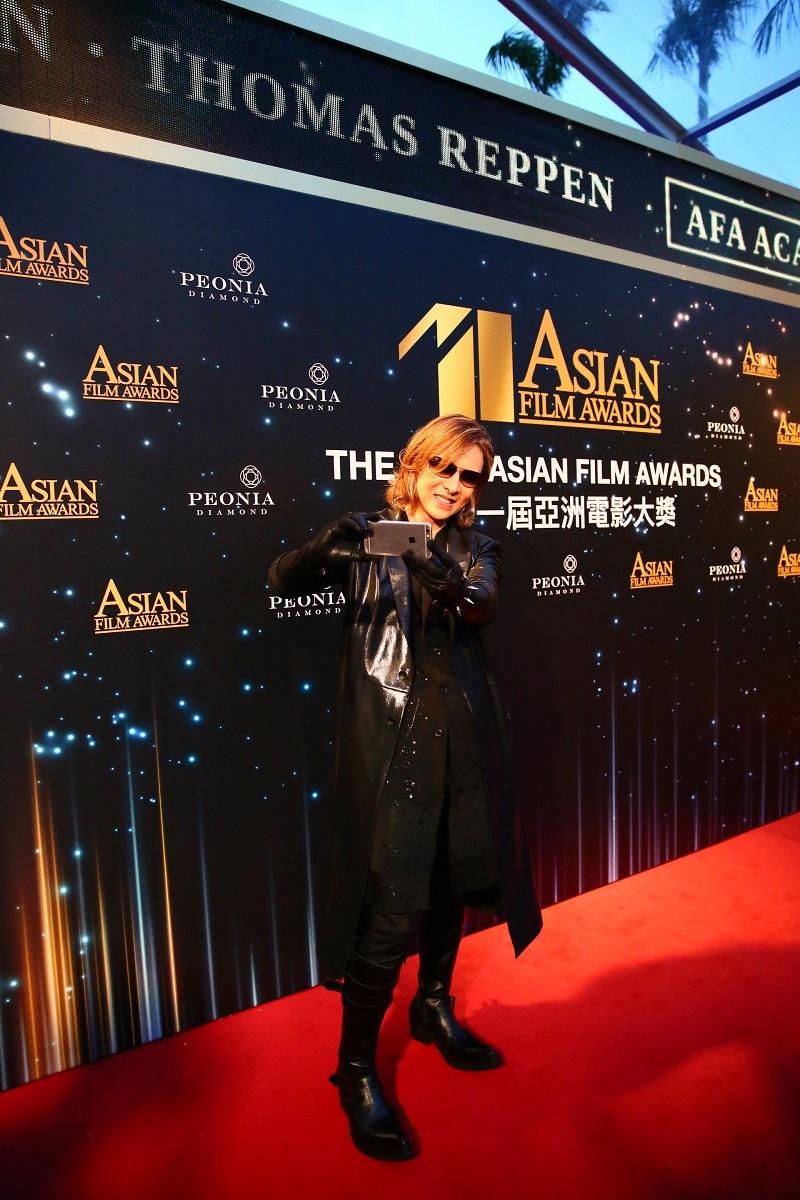 YOSHIKI