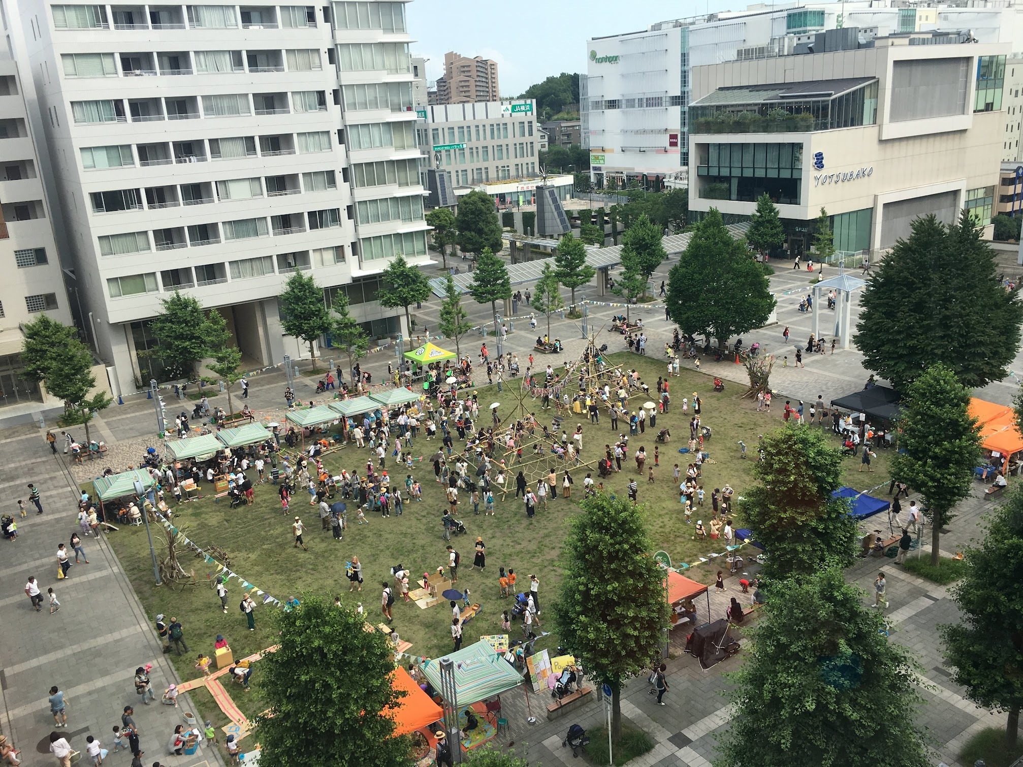 2019年開催時のセンター北駅前広場にて（撮影：早乙女ゆうこ）