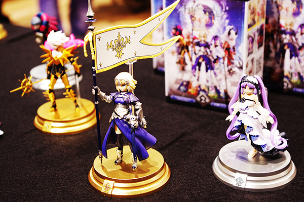 第2弾フィギュア展示 (c)DEAR SPIELE