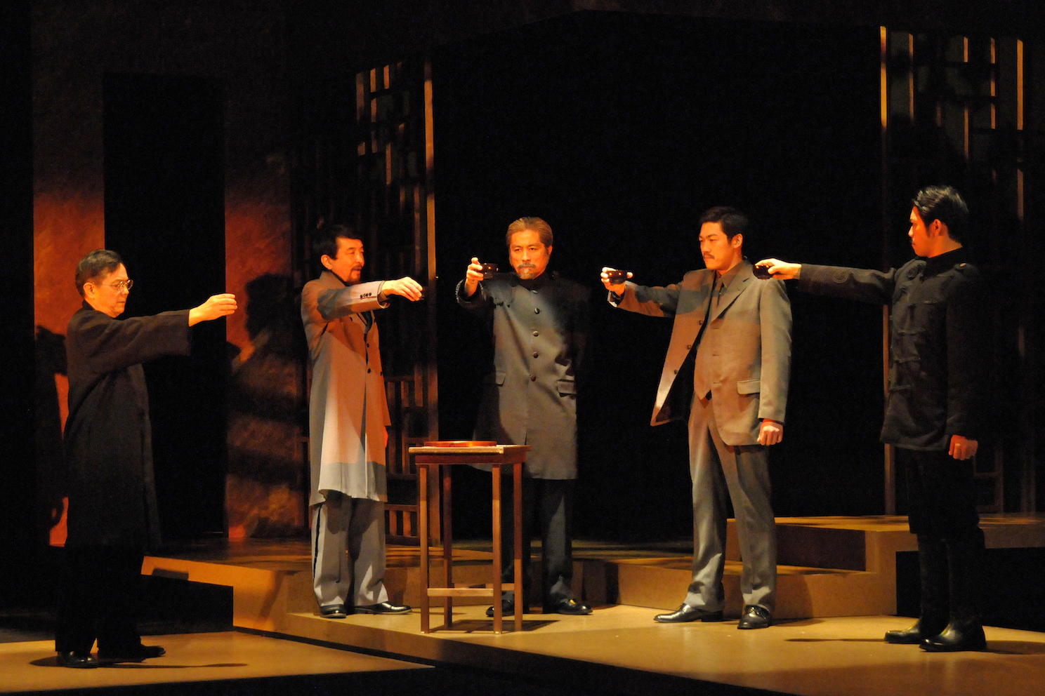 2021年『ある王妃の死』佐藤祐四、山賀教弘、綱島郷太郎、久留飛雄己、逢笠恵祐