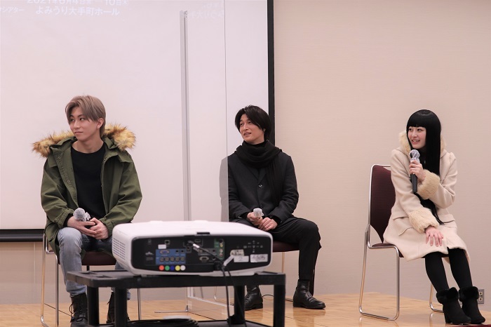 舞台『蟻地獄』製作発表記者会見　写真左から、髙橋祐理、天野浩成、向井葉月