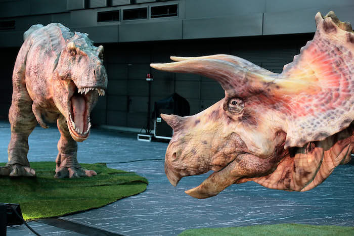 『AMAZING DINOSAURS ART EXHIBITION ディノアライブの恐竜たち展』