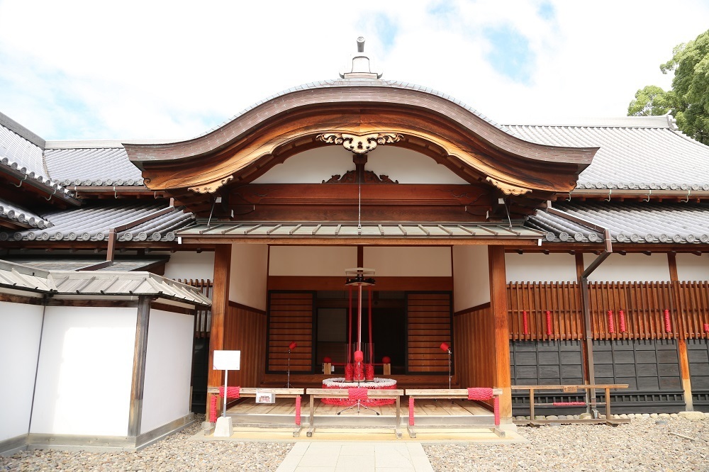 長崎市歴史文化博物館に降り立った自動編み機