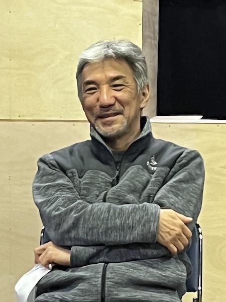 『諸国を遍歴する二人の騎士の物語』で騎士１を演じる林次樹。