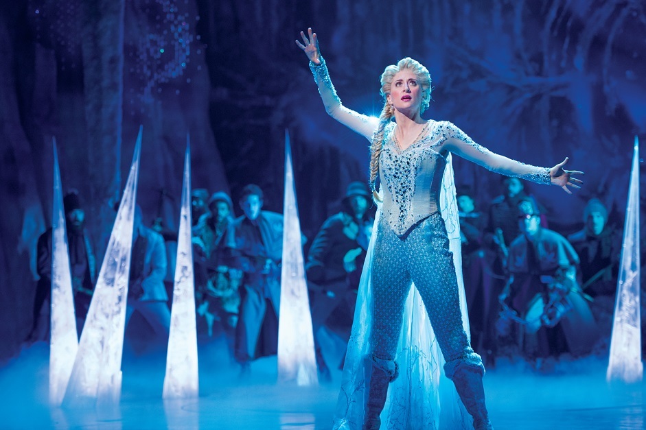 Caissie Levy as Elsa in FROZEN on Broadway. Photo by Deen van Meer　©Disney　海外公演より