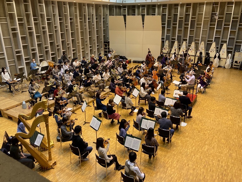 「大好きなこの楽団で演奏を続けたい！」　リハーサルにも熱が入る 　写真提供：日本センチュリー交響楽団