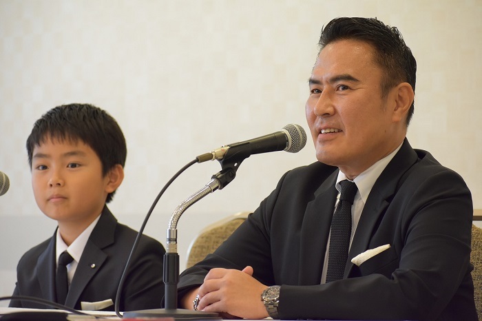 （左から）市川右近、市川右團次 ／オフィシャル提供