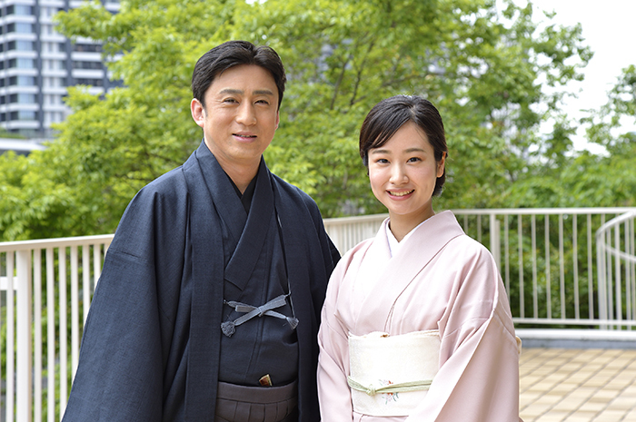 （左から）松本幸四郎、藤間爽子