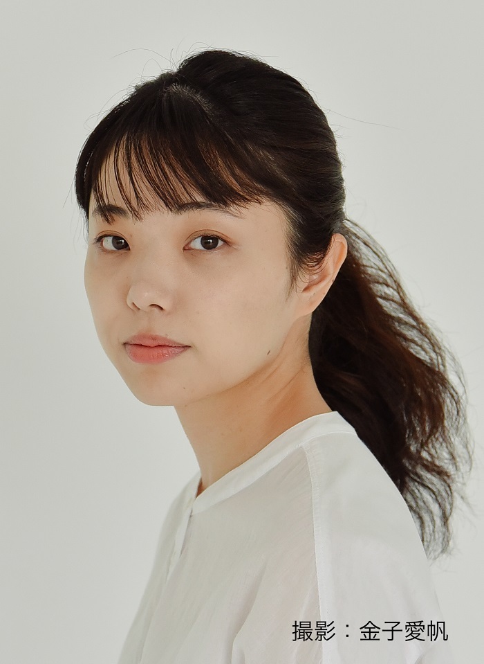 入手杏奈