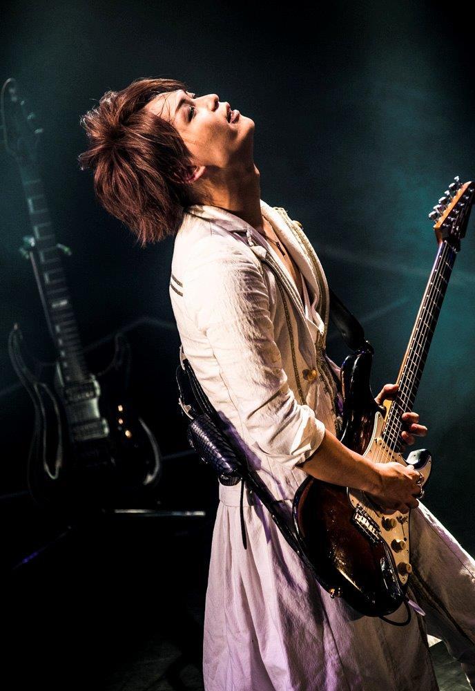 CLØWD/冬真(G) 撮影＝Seka