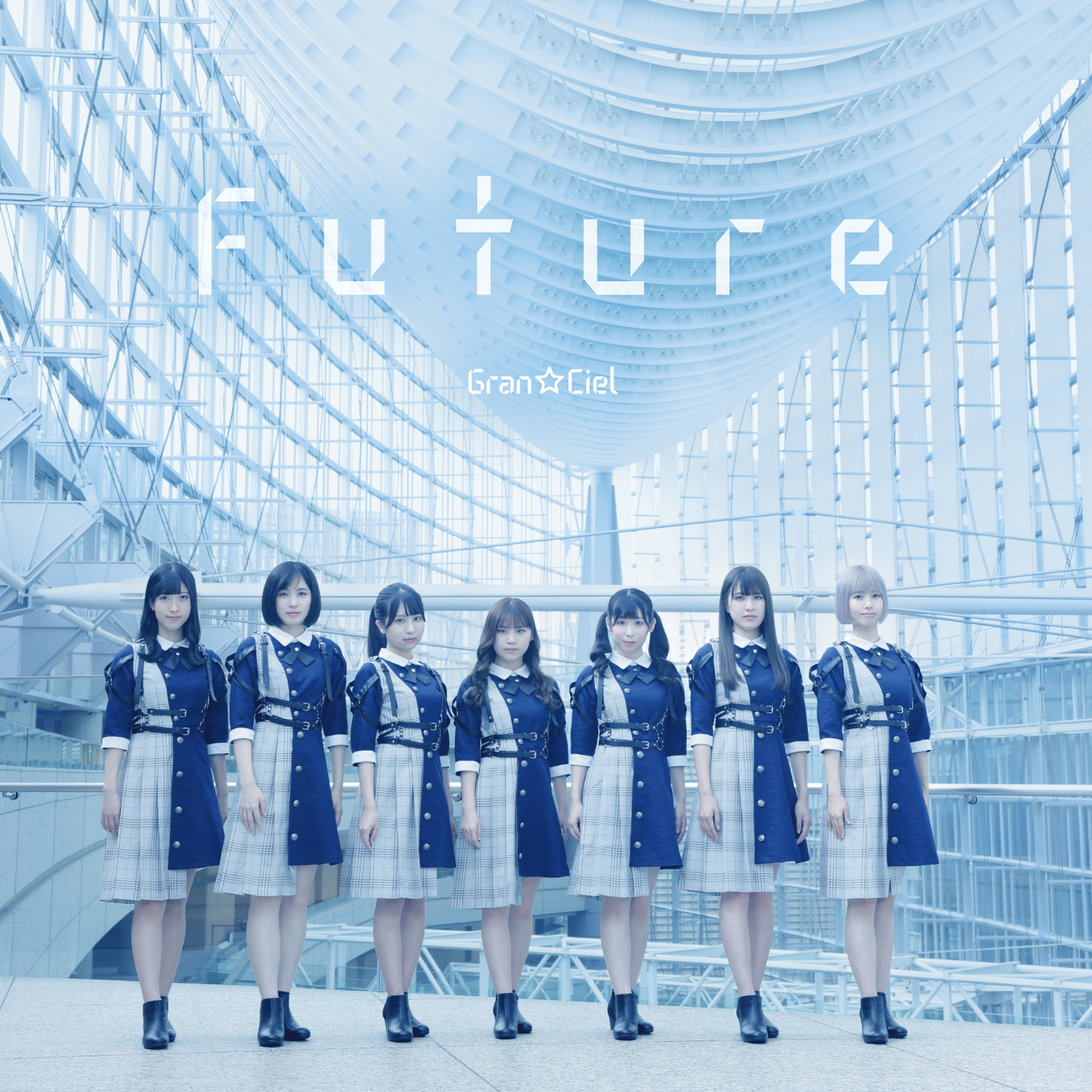 「Future」初回限定盤ジャケット