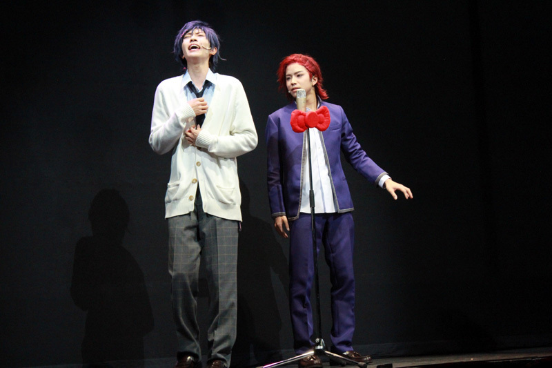マイメロディが好きな水野祐（笹森裕貴／左）とクロミが好きな羽倉虎男（北乃颯希／右）