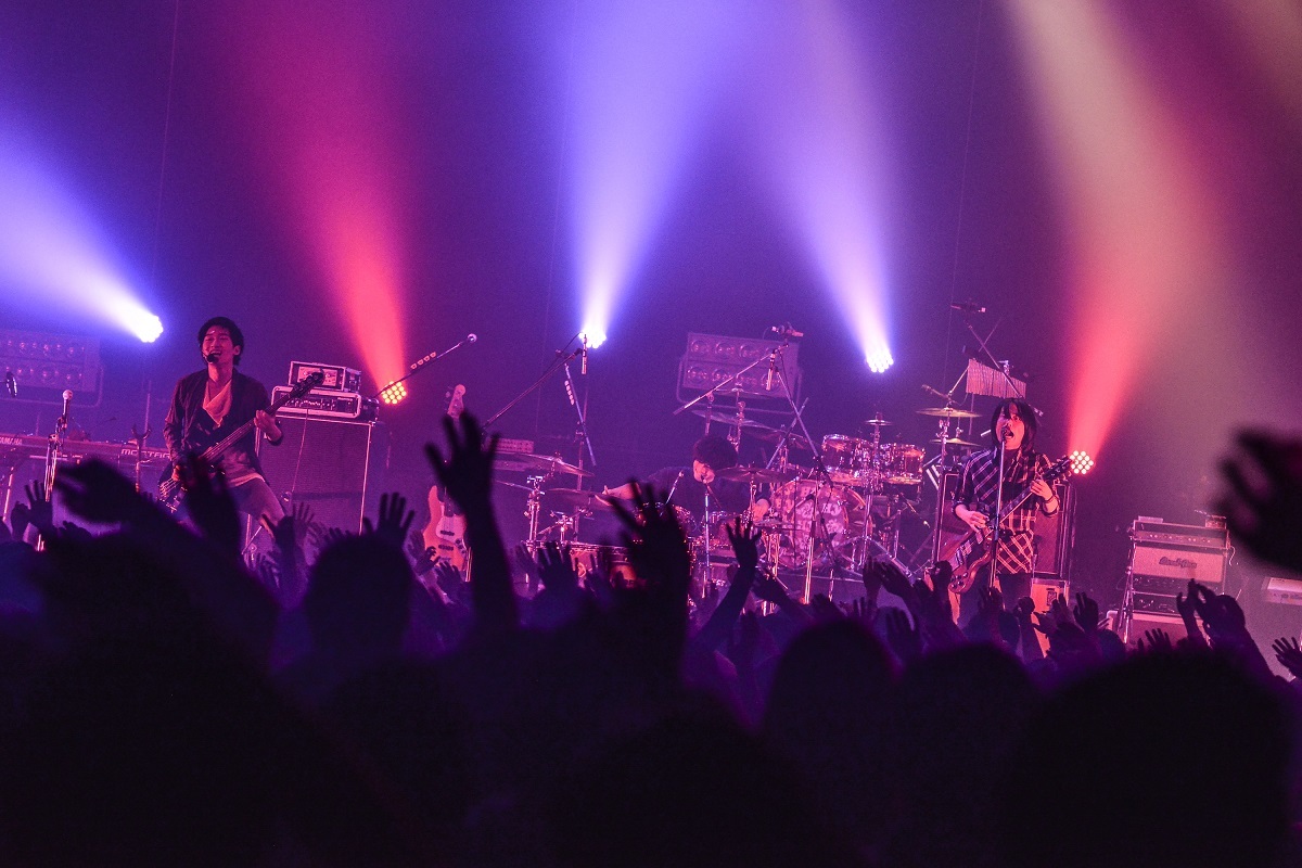 BURNOUT SYNDROMES 撮影＝Azusa Takada