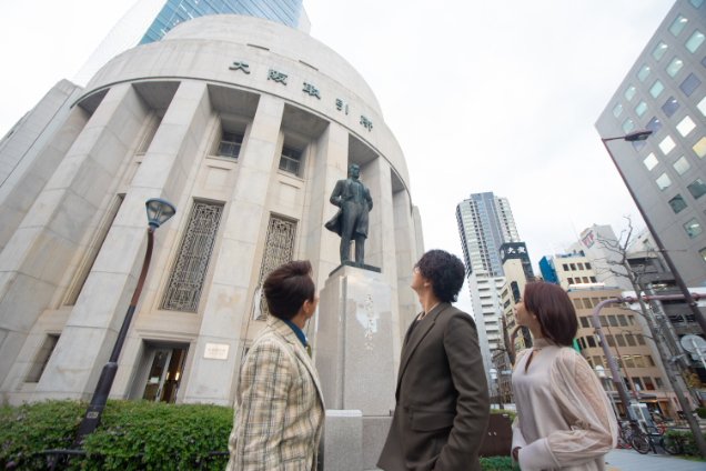 左から、西川貴教、三浦翔平、森川葵