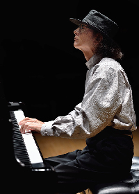 ピアノ・ソロに取り組み40年。加古隆が見つけたもの～『ソロ・コンサート2019 加古隆 ピアノと私』を語る