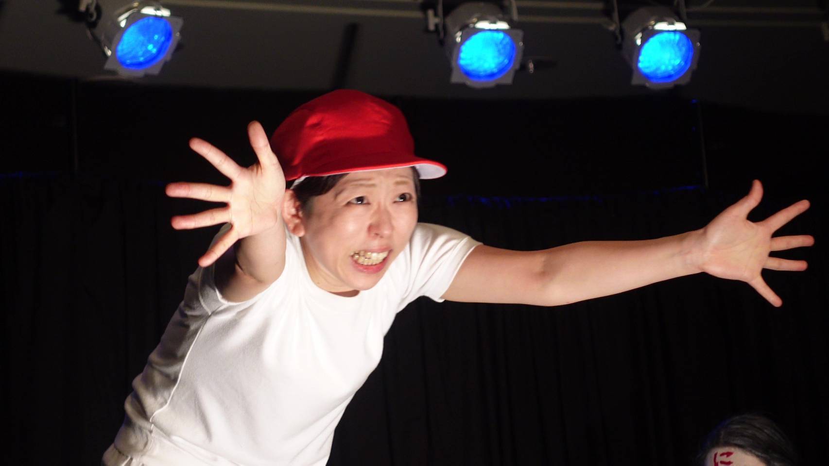 川﨑麻里子演じる妖怪・はっかいろ