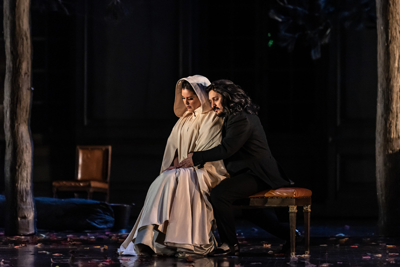 Federica Lombardi (Countess Almaviva) Germán E. Alcántara (Count Almaviva) The Marriage of Figaro  ©2022 ROH. Photograph by Clive Barda