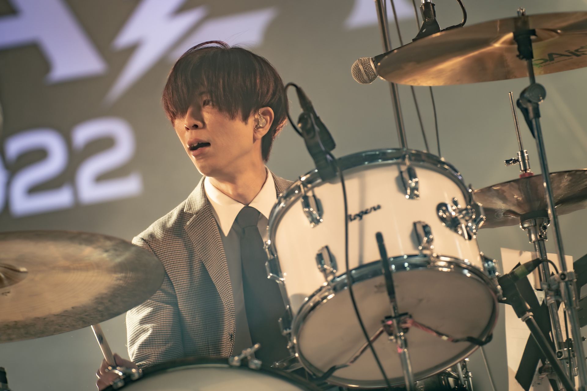 THE BAWDIES