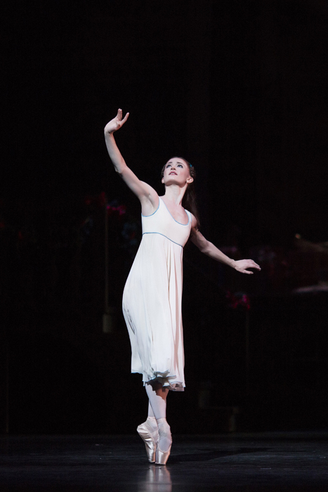 Anna Rose O'Sullivan as Clara ©ROH 2016. Photographed by Helen Maybanks