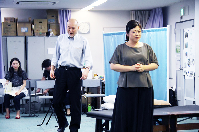 伯爵役 片桐直樹と伯爵夫人役 白石優子は、26日のキャスト (C)H.isojima