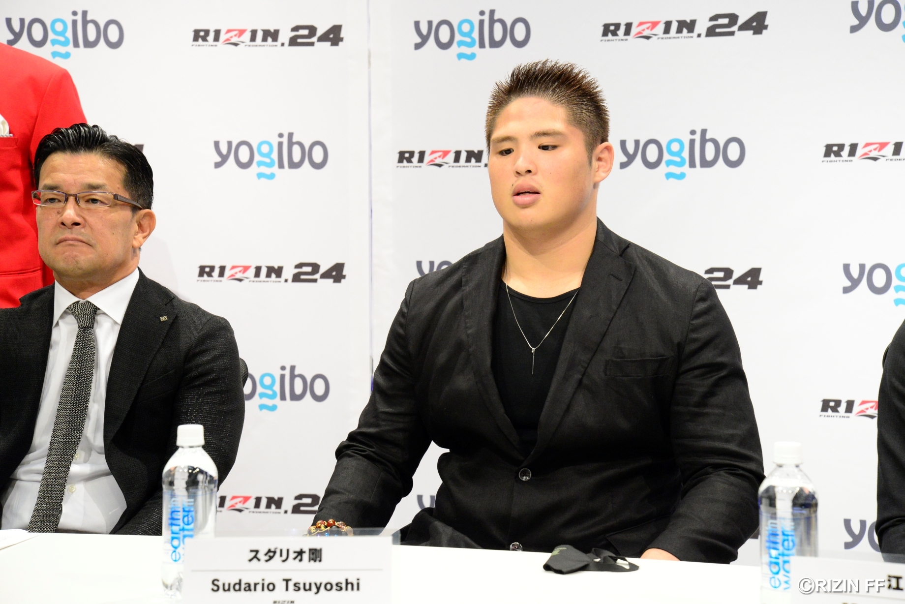 当店限定販売 rizin 貴賢神 大相撲カード 元貴源治 直筆 サイン カード