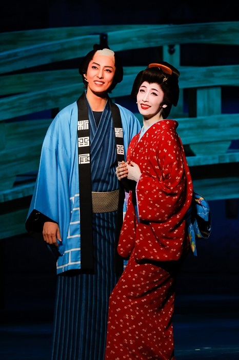 宝塚歌劇団月組新トップコンビ月城かなと・海乃美月お披露目公演が博多
