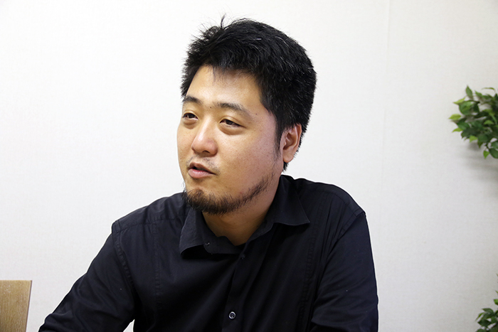 脚本：古川健