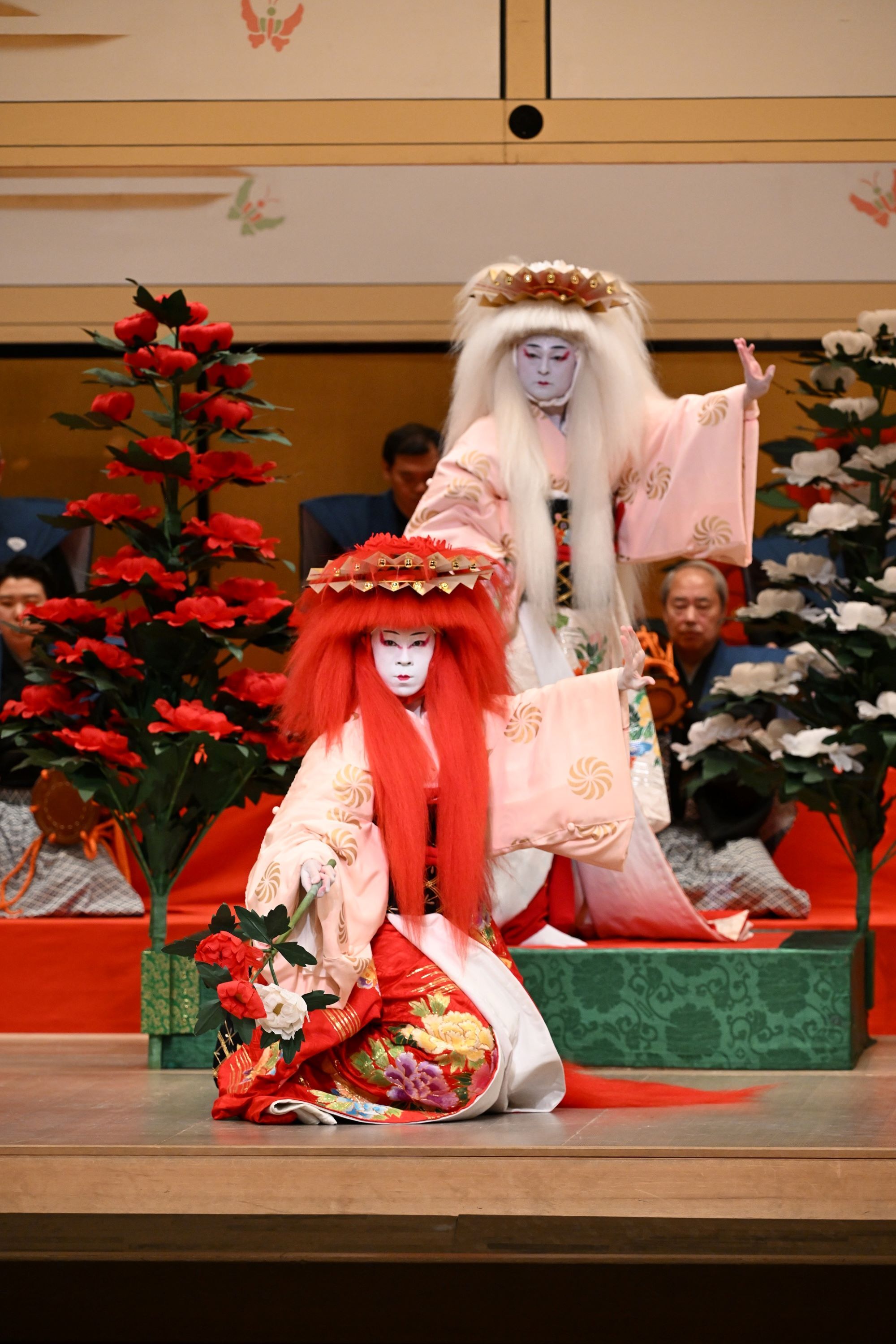 左より上村吉太朗・片岡千壽「相生獅子」