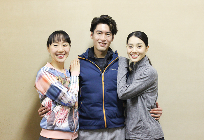 （左から）米沢唯、福岡雄大、小野絢子
