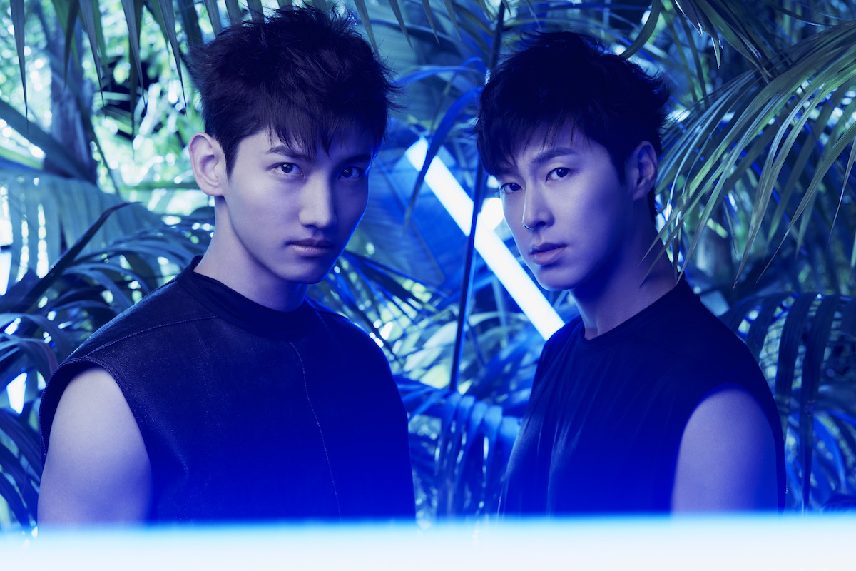 東方神起 （C）Avex Entertainment Inc.