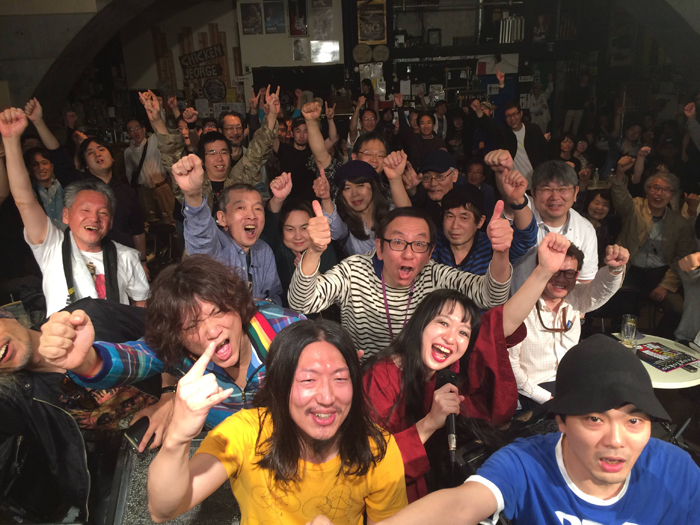 終演直後の金属恵比須 （写真：バンド提供）