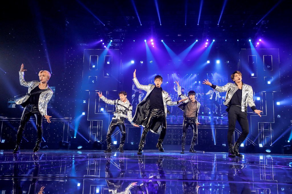 Shinee 19 000人を魅了した全26曲3時間強のパフォーマンス Shinee World 17 Five 大阪城ホール公演 Spice エンタメ特化型情報メディア スパイス