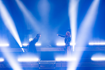 ReoNa VS 神崎エルザ 真剣勝負のその先に待っていた「想像以上の