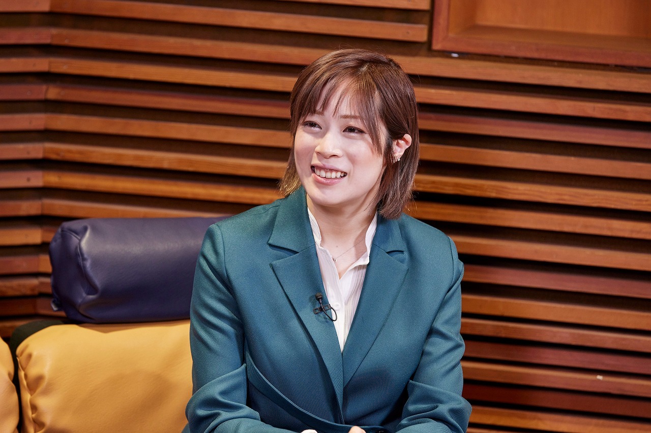 冴月瑠那