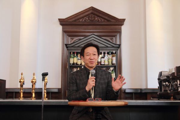 三菱一号館美術館館長、高橋明也