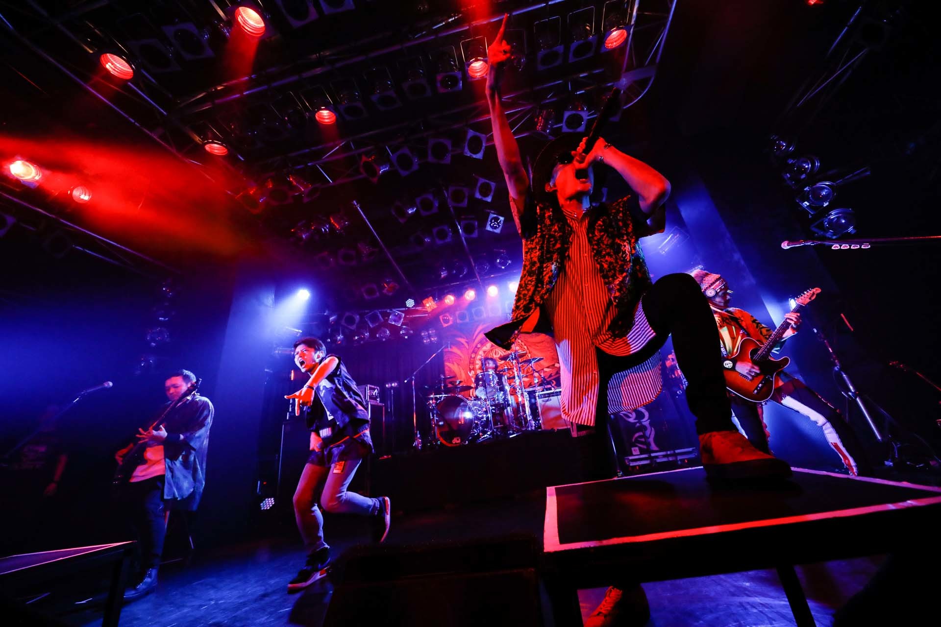 FLOW photo by 木村泰之