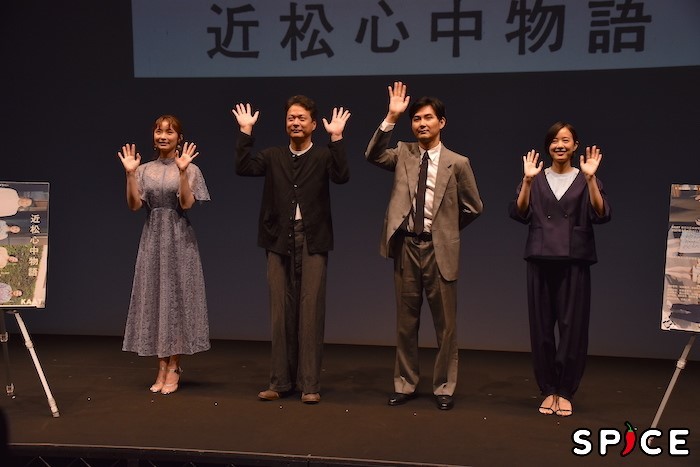 笹本玲奈、田中哲司、松田龍平、石橋静河（左から）