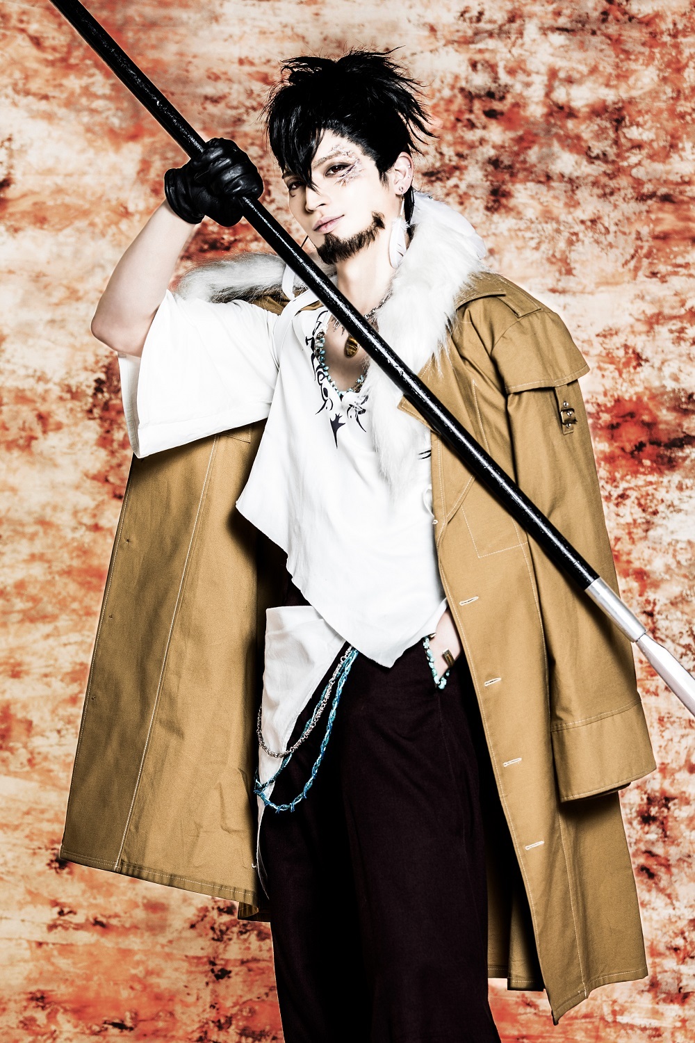 ⼩波津亜廉（根津甚⼋ 役） (C) 霜⽉かいり・KADOKAWA / 2018 舞台「BRAVE10〜燭〜」製作委員会