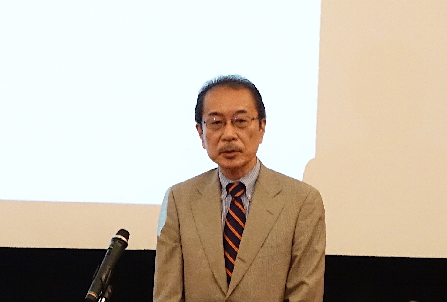奈良国立博物館館長・松本伸之