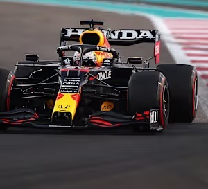 2021年シーズンを走ったRed Bull Racing Honda「RB16B」