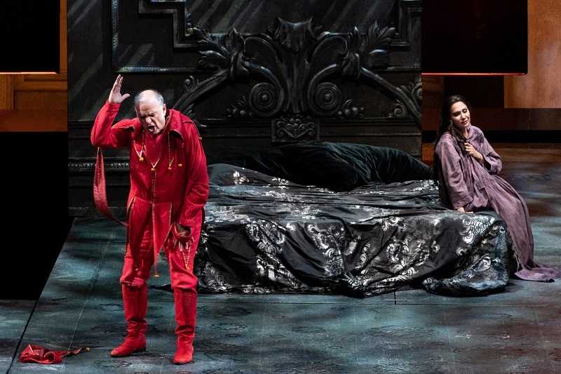 新国立劇場『リゴレット』2023年公演より 　　　　　　　　撮影：堀田力丸