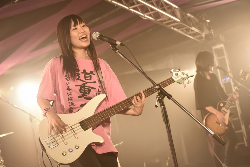 ヤバイTシャツ屋さん